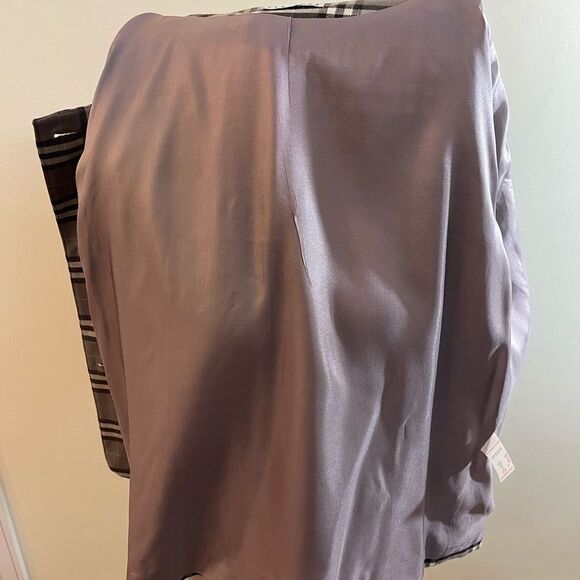 Woman’s 100% Wool Blazer | Vintage Blazer | Made In Canada | Women’s Wool Blazer - Picture 14 of 17